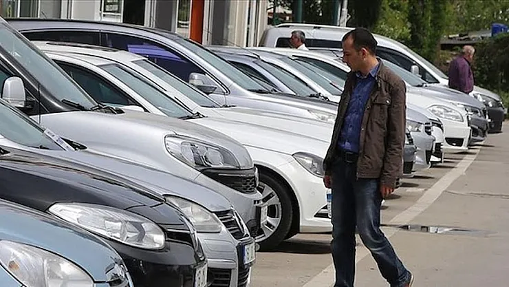 ikinci El Oto Pazarı Can Çekişiyor