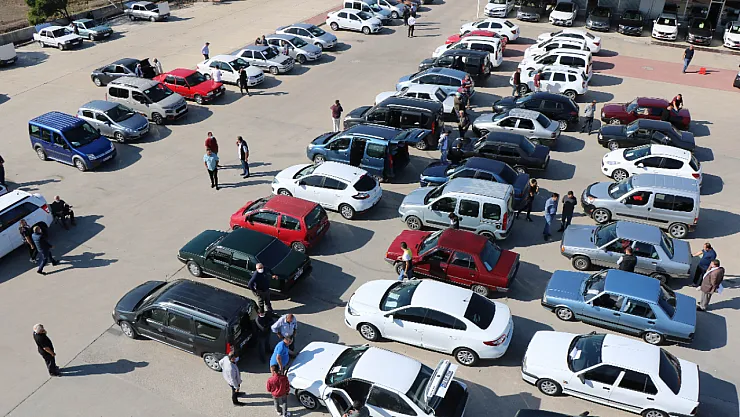 İkinci El Otoda Fiyat Artışları Mercek Altında: Ticaret Bakanlığı Sıkı Denetim Başlattı