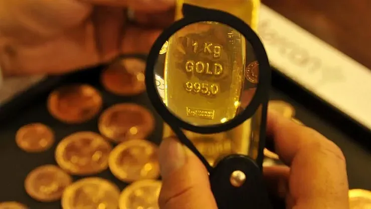 İslam Memiş Yatırımcıyı Uyardı! 930 Lirayı Aşan Gram Altın Düşer Mi?