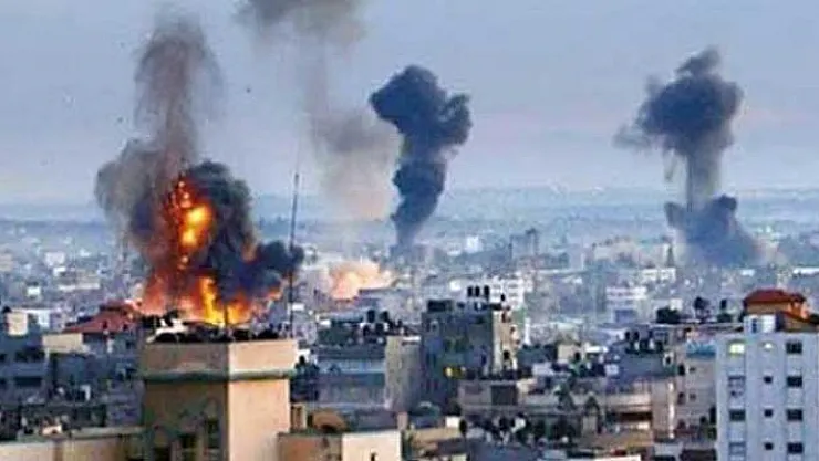 İsrail Gazze'ye hava saldırısı düzenledi