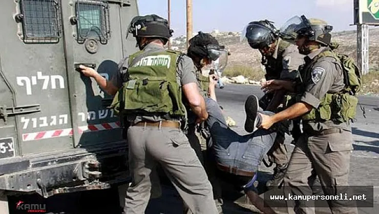 İsrail Güçleri 24 Filistinliyi Gözaltına Aldı