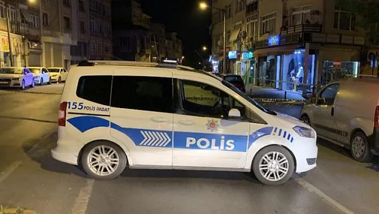 İstanbul Kadıköy'de Silahlı Saldırı! Yaralılar Var