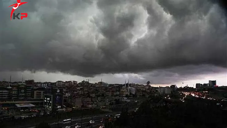 İstanbul Karanlığa Büründü