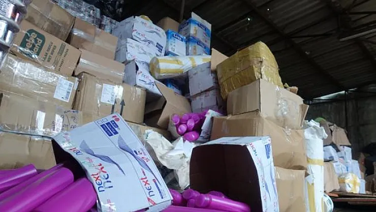 İstanbul Küçükçekmece'de Sahte içki ve şampuan operasyonu