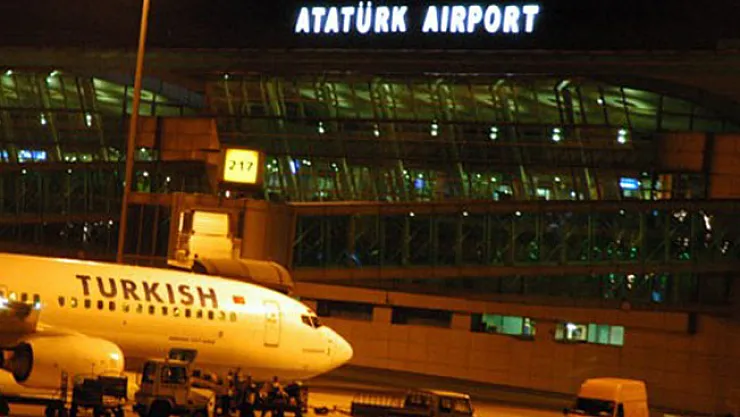 İstanbul'da Hava Ulaşımına Lodos Engeli! Seferler Durma Noktasına Geldi!