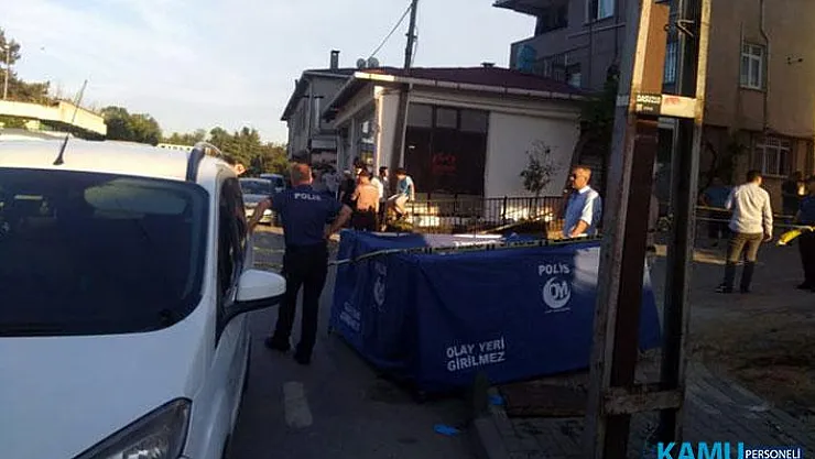 İstanbul'da Kanlı İnfaz! Önce Dövdüler, Boğazından Bıçaklayarak Öldürdüler!