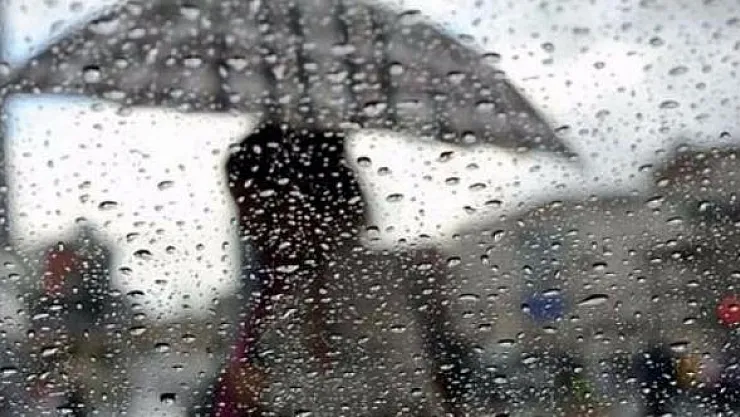İstanbul'da Valilik uyarı yaptı! Kuvvetli sağanak yağış geliyor!