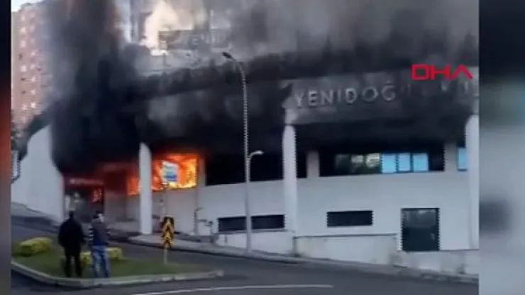İstanbul'da yangın paniği! Öğrenciler tahliye edildi