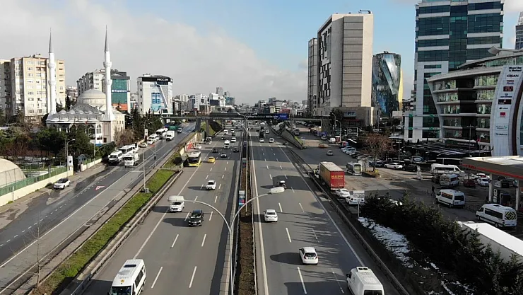 İstanbullular Uyarılara Uydu! Trafik Yüzde 11'e Düştü