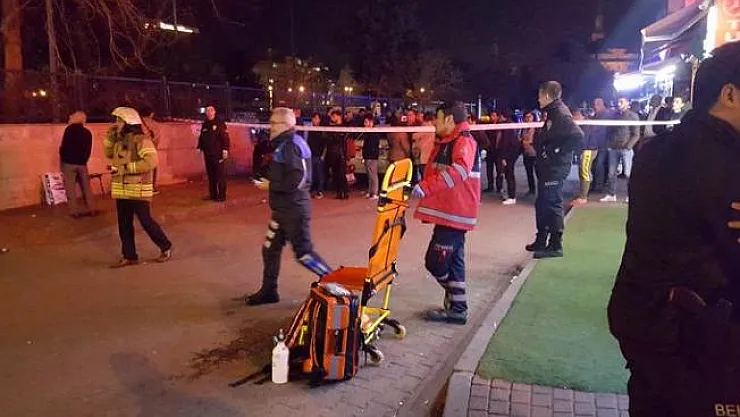 İstanbul'un Fatih ilçesinde otel yangını: 20 kişi etkilendi
