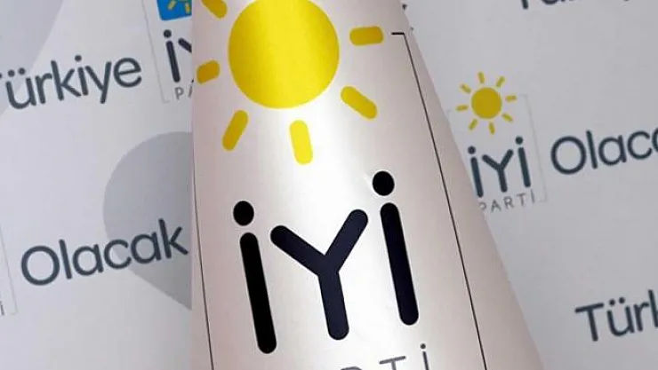 İYİ Parti'den Peş Peşe Görevi Bırakma Haberleri