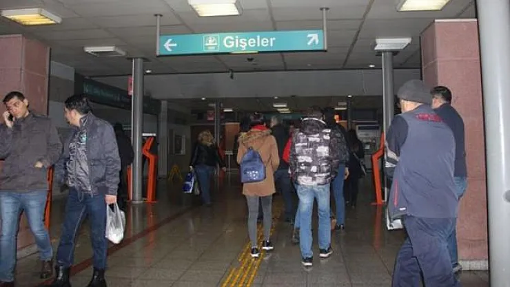 İZBAN seferleri tamamen durdu!