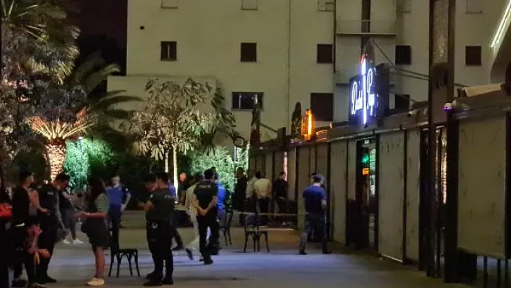 İzmir Bayraklı'da eğlence mekanında silahlı çatışma!