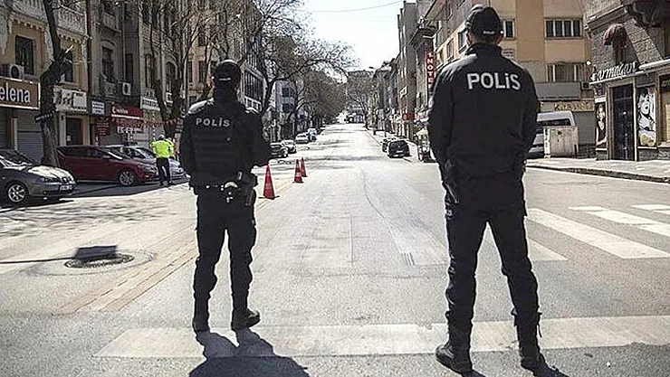 İzmir, İstanbul ve Ankara'da bu hafta sonu sokağa çıkma kısıtlaması uygulanacak mı?