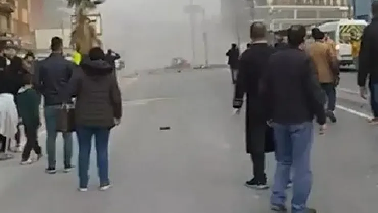 İzmir'de inşaat vinci devrildi: Acı haberler son dakika geldi! Çok sayıda kişi hayatını kaybetti