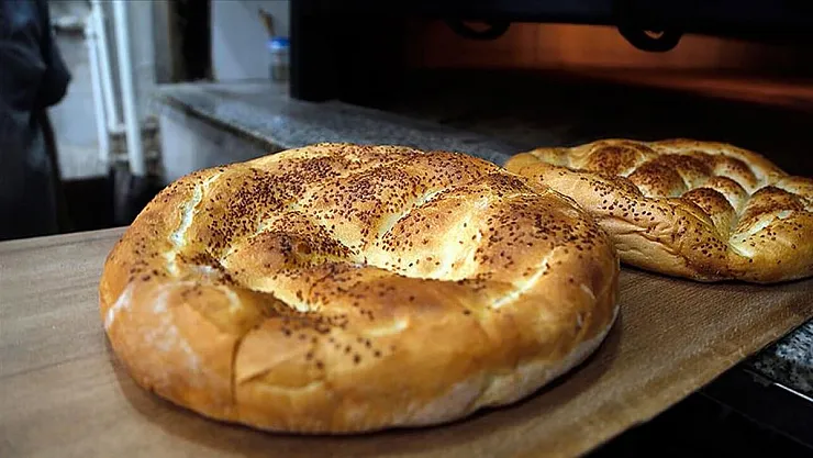 İzmir'de Ramazan Pidesinin Fiyatı Belli Oldu! İşte 350 Gram Susamlı Pidenin Fiyatı