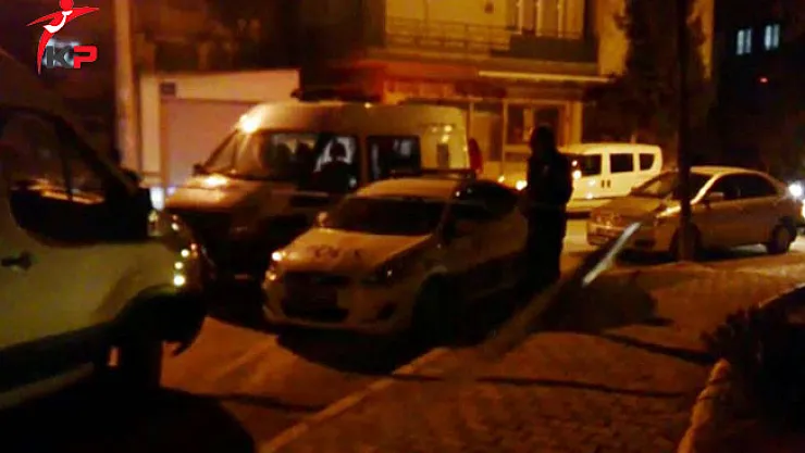 İzmir'de Yürekleri Ağza Getiren İki Patlama ! Ölü ve Yaralı Var !