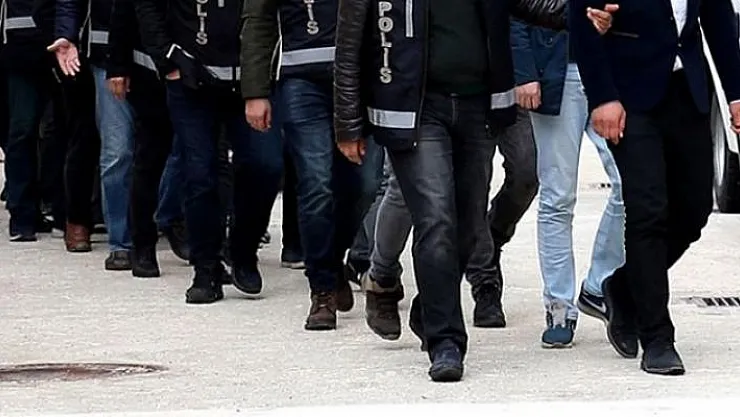 İzmir'den Son Dakika! 45 FETÖ şüphelisinden 15'i tutuklandı!