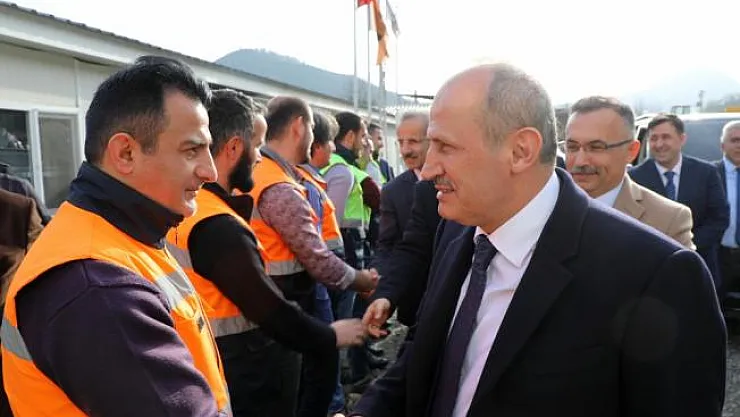 'Kamu hizmeti durmaz'