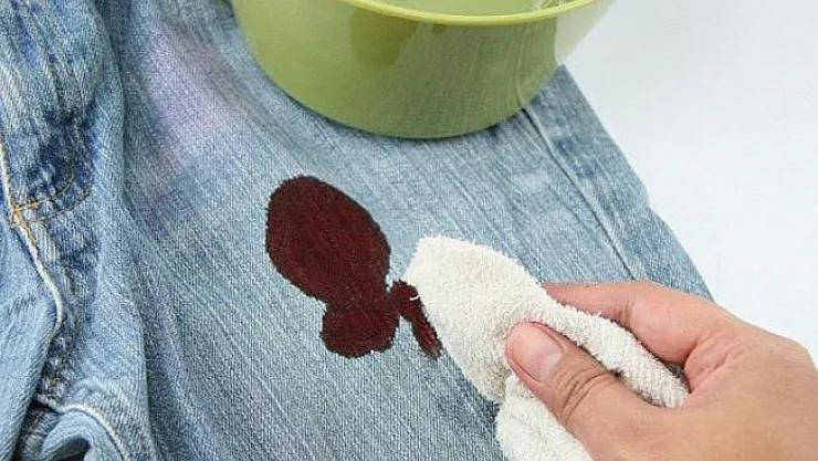 Kan lekesi nasıl çıkar? Kurumuş kan lekesi nasıl çıkartılır? Kan lekesini kolayca çıkarma