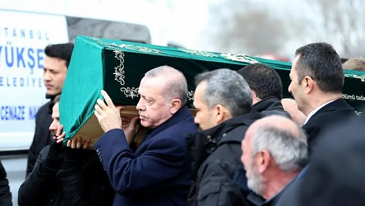 Kartal'daki bina çökmesinde yaşamını yitirenler son yolculuğuna uğurlanıyor