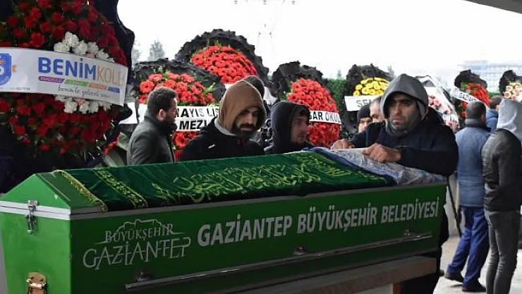 Kartal'daki çöken bina