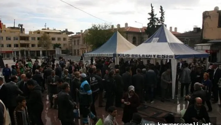 Kilis Belediyesinden Vatandaşlara Ramazan Yardımı Yapıldı