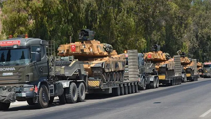 Kilis'ten Suriye Sınırına Askeri Sevkiyat Devam Ediyor