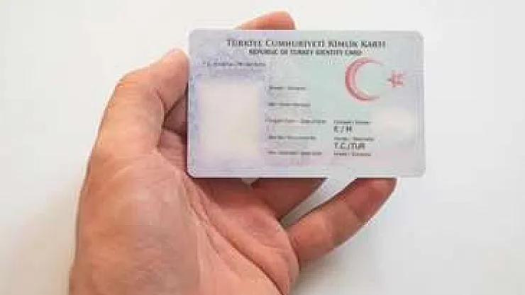Kimliğini yenilemeyen herkese kötü haber: 2023 yılından itibaren yeni karar geçerli olacak! İşlem yapılmayacak