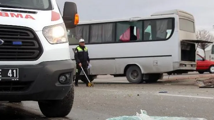 Konya'da Feci Kaza- İşçi Servisi İle Kamyon Çarpıştı Çok Sayıda Yaralı Var