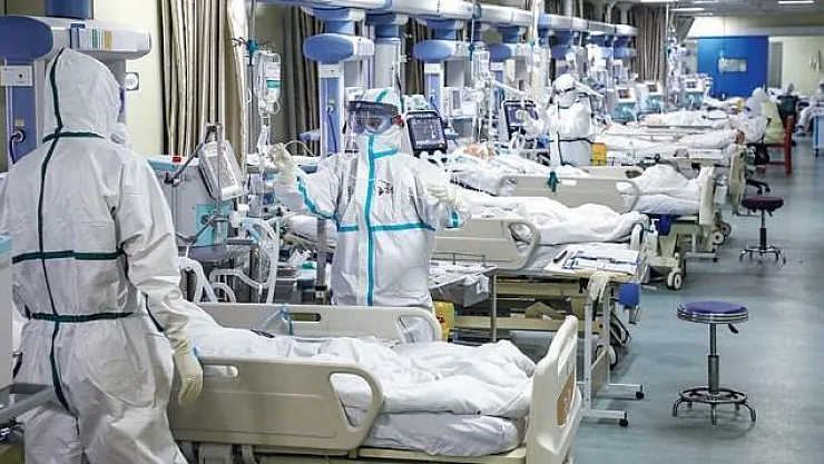 Korona yeniden hortladı: Vakalar artışa geçti! 2 yeni korona belirtisi açıklandı