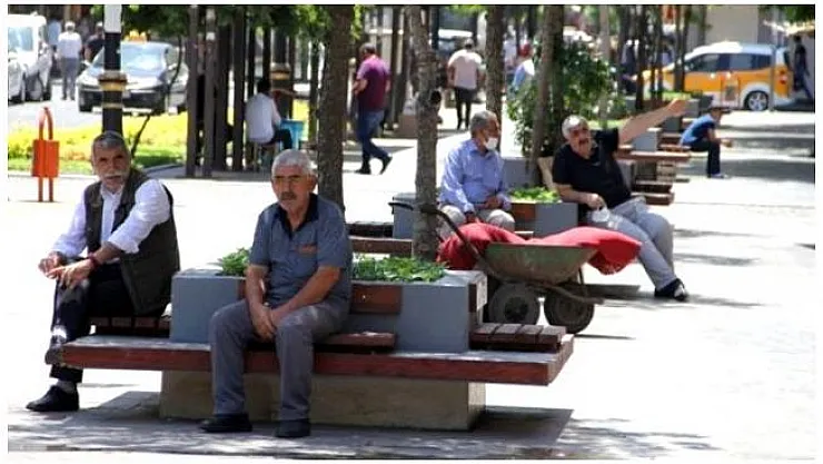 Koronavirüste korkutan gelişme! O ilde vaka sayısında rekor artış yaşandı! 350 kişi karantinaya alındı!