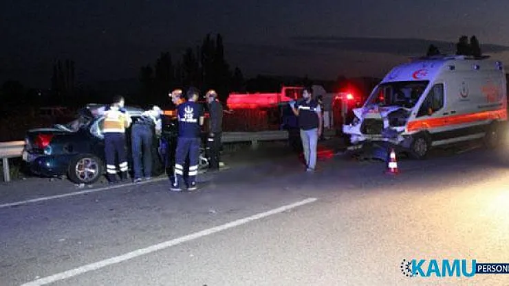 Kütahya'nın Aslanapa'da Biri Ambulans 3 Aracın Karıştığı Zincirleme Trafik Kazası! 2 Ölü, 5 Yaralı!