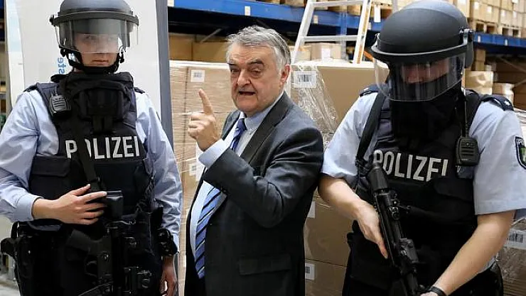 Kuzey Ren-Vestfalya İçişleri Bakanı: 'Niyeti yabancıları öldürmekti'