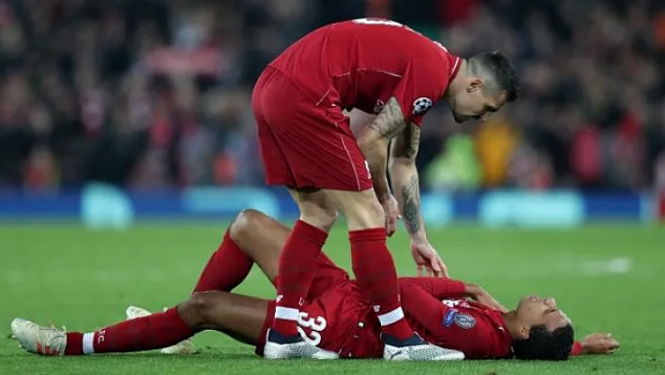 Liverpool'da Matip'in köprücük kemiği kırıldı