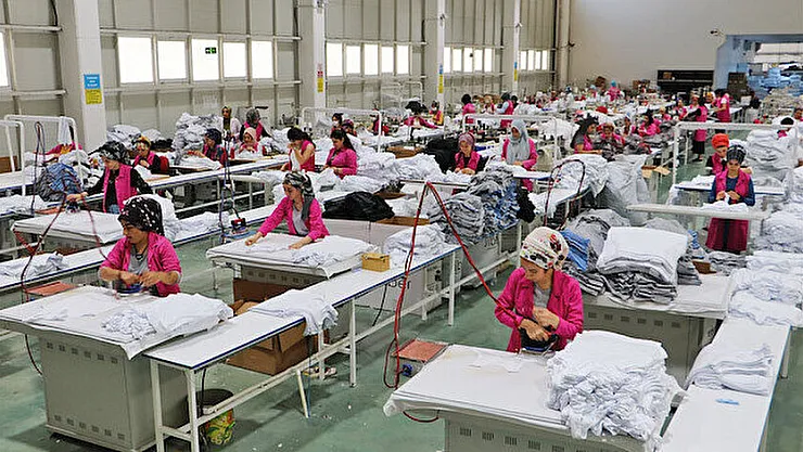 Maaş Zammı Başladı! En Düşük 6 Bin 111 TL Olacak