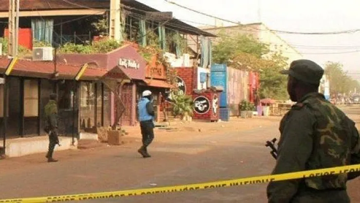 Mali'de Kadın Çocuk Ayırt Etmeden Kurşun Yağdırdılar ! Onlarca Ölü Var