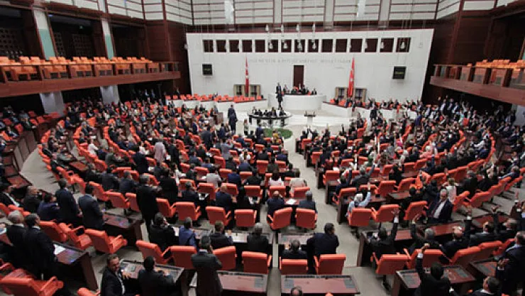 Maliye Bakanlığı ve Gelir İdaresi Başkanlığı'na 4 Bin Kadro İhdası Yapıldı