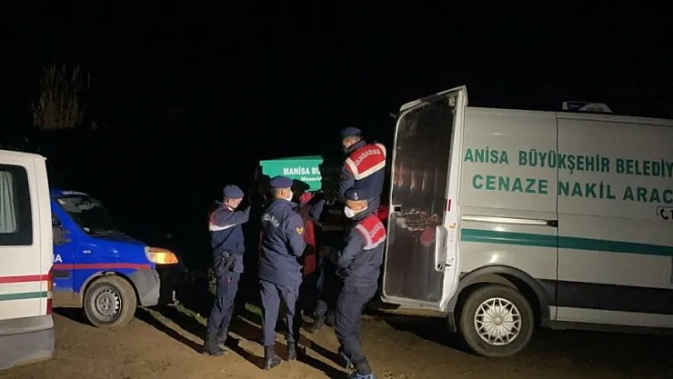 Manisa'da 4 kişi başından vurularak infaz edildi!