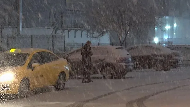 Mansur Yavaş'tan Ankara için kar yağışı uyarısı!