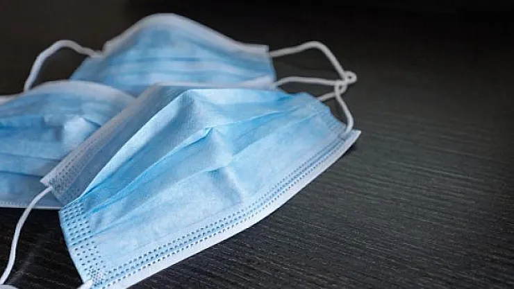 Maske zorunluluğunun kaldırılacağı tarihe ilişkin uzman isimden açıklama!