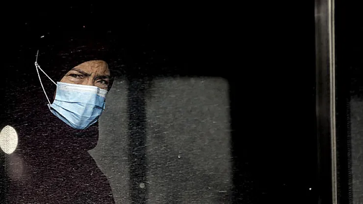 Maskeler ne zaman çıkıyor? Bakan Koca'dan açıklama geldi!