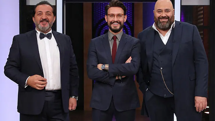 MasterChef Türkiye 2022 yarışmasında büyük gün geldi çattı herkes önlüklerini aldı! İşte MasterChef'in bu sezonki ilk 16'sı…
