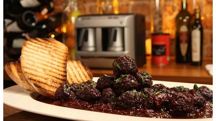 MasterChef Vişneli Köfte tarifi! MasterChef Vişneli Köfte nasıl yapılır? Vişneli Köfte tarifi ve malzemeleri