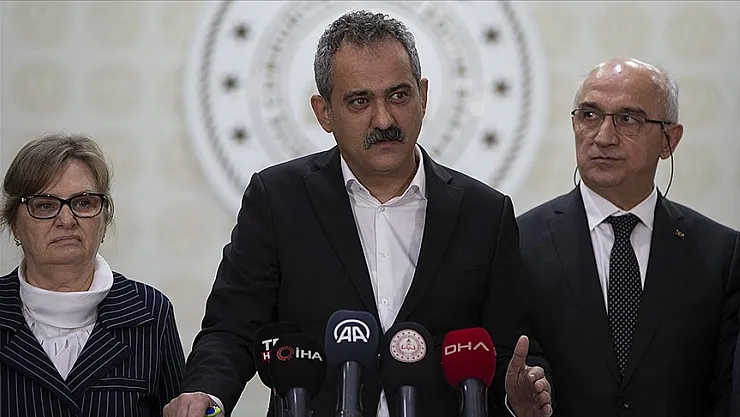 MEB yeni kararını duyurdu: Ortaokul ve lise öğrencilerini ilgilendiriyor! 1 Mart'ta başladı