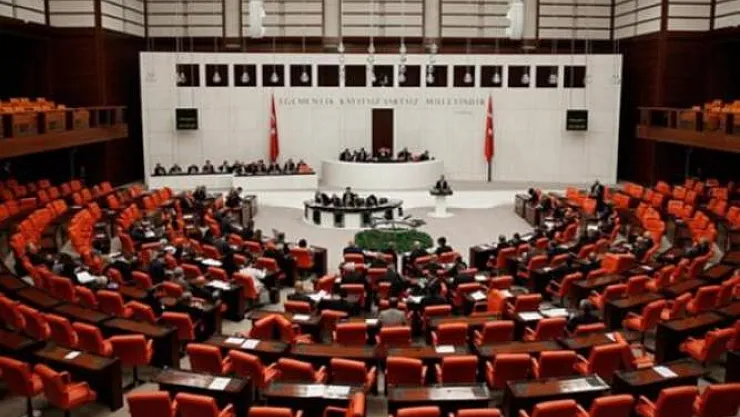 Mecliste, 'Parti Devleti Tartışması'