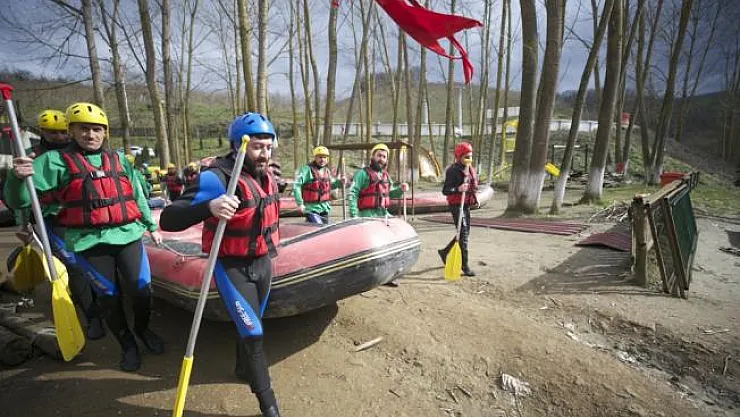 Melen Çayı'nda rafting sezonu açıldı