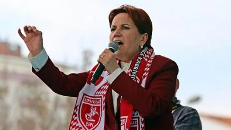 Meral Akşener'den Cumhurbaşkanı Erdoğan'a: Sen Hapishaneye Giderken Yanında Ben Vardım
