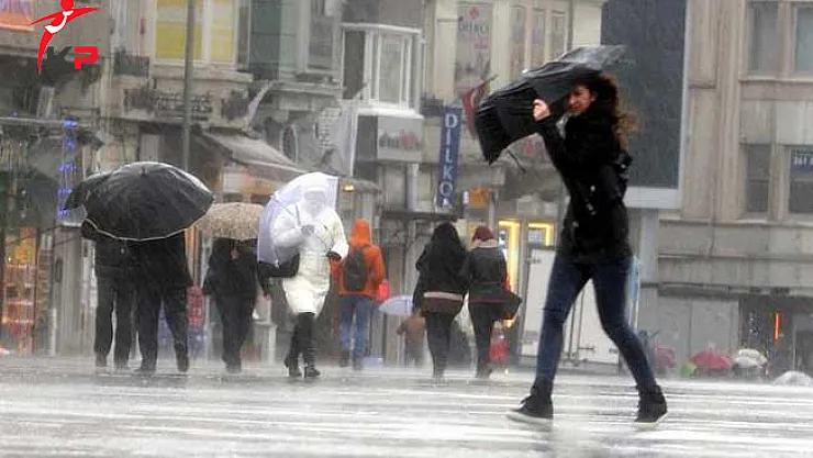 Meteoroloji İstanbul'da Sağanak Yağış İçin Saat Verdi