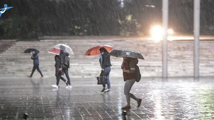 Meteoroloji İstanbulluları Uyardı ! Sağanak Yağış Geliyor